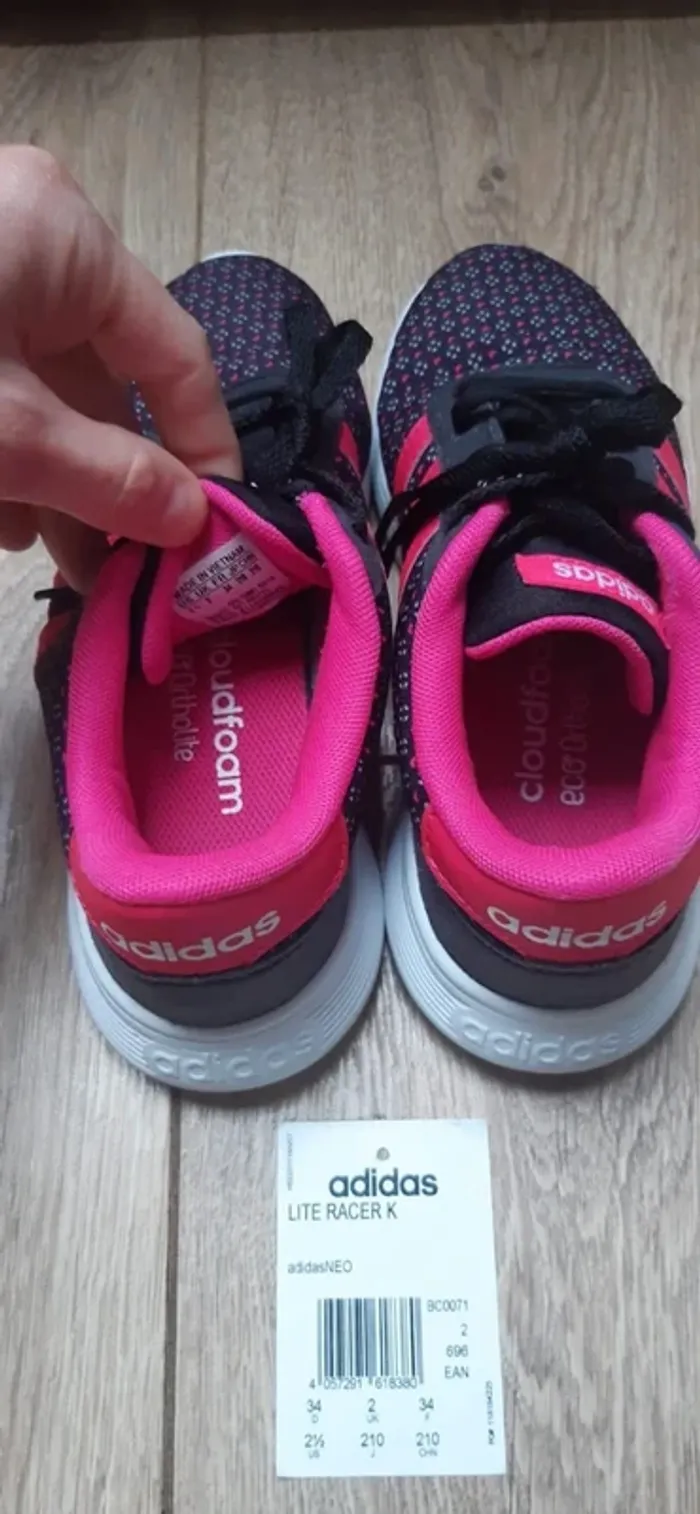Chaussures baskets adidas lite racer K pointure 34 en excellent état - photo numéro 5