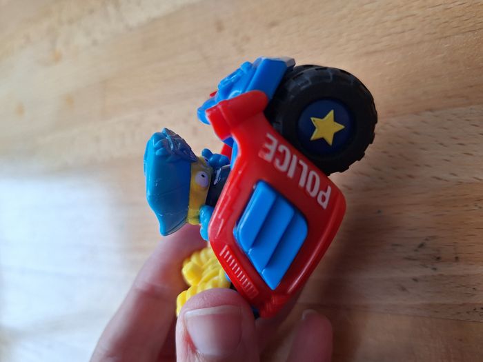 Lot super zings poste de police + véhicules - photo numéro 6