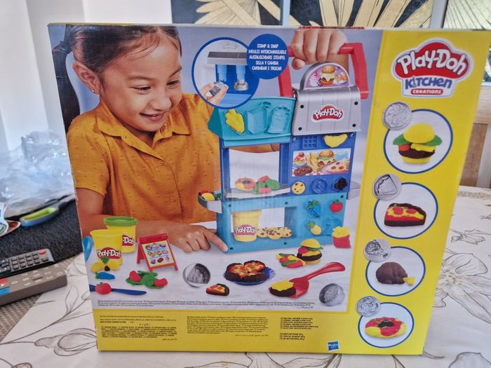 Play doh kitchen création
