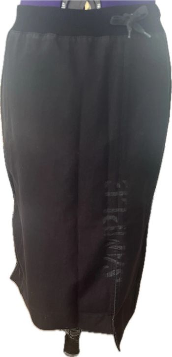 Jupe modèle Brise Cop Copine