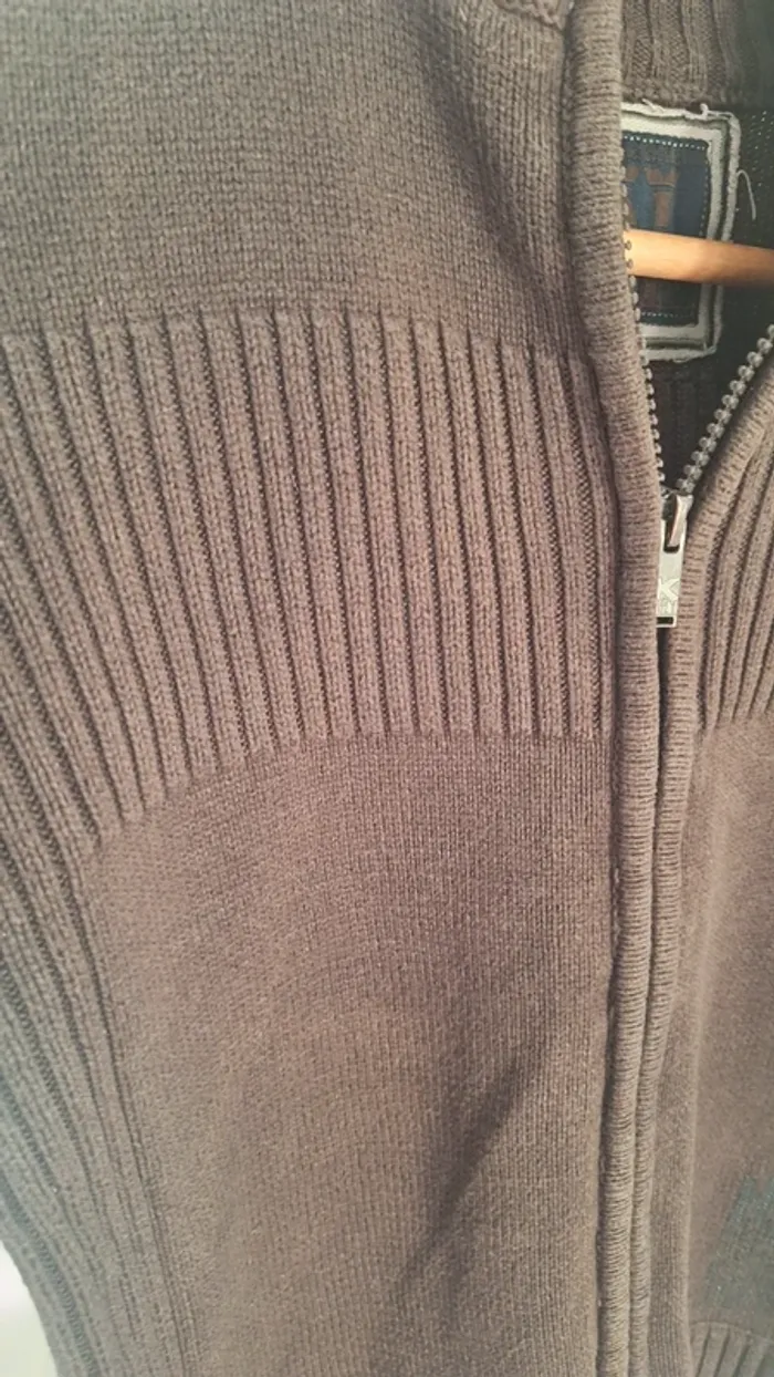 Gilet marron garçon 8 ans - photo numéro 3