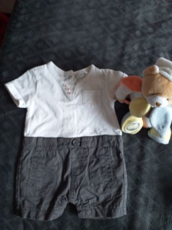 Barboteuse garçon 1 mois état neuf