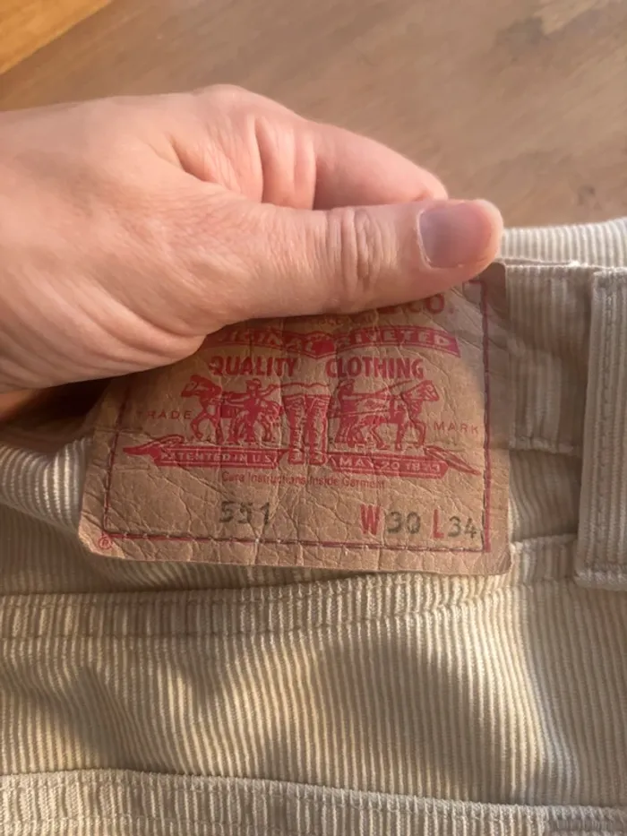 Jean Lévis velours beige - photo numéro 2