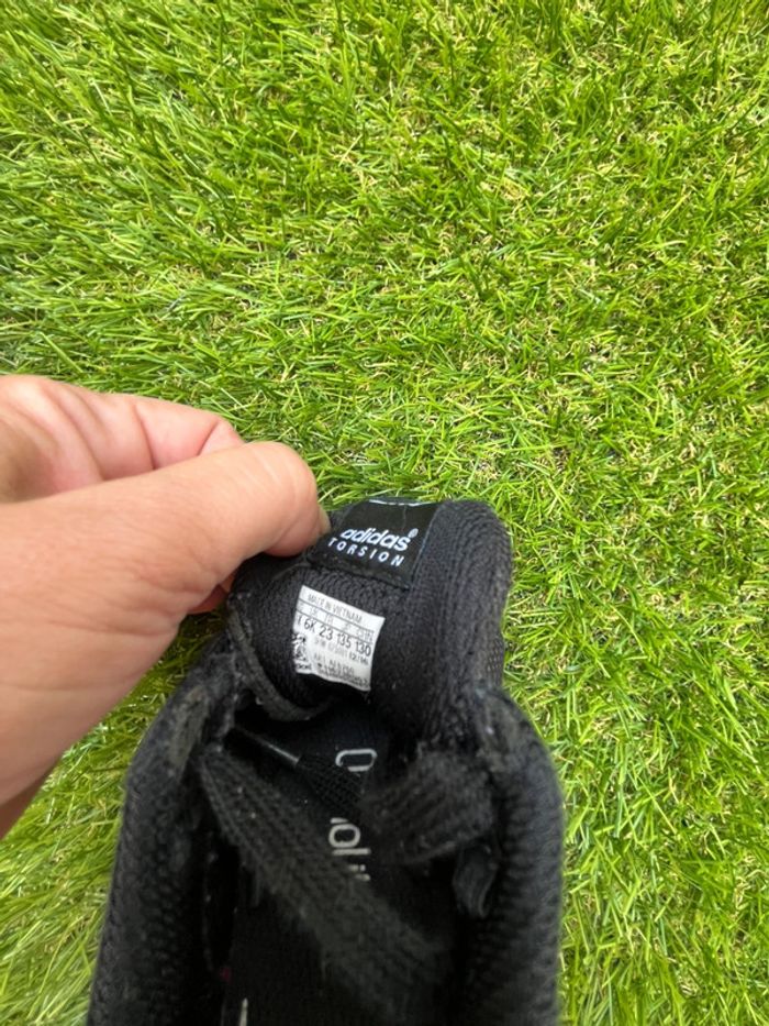 Très belle chaussures basket ADIDAS zx flux taille 23 - photo numéro 5