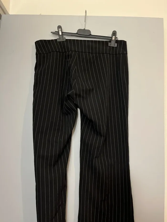 Pantalon chic noir et gris - photo numéro 4