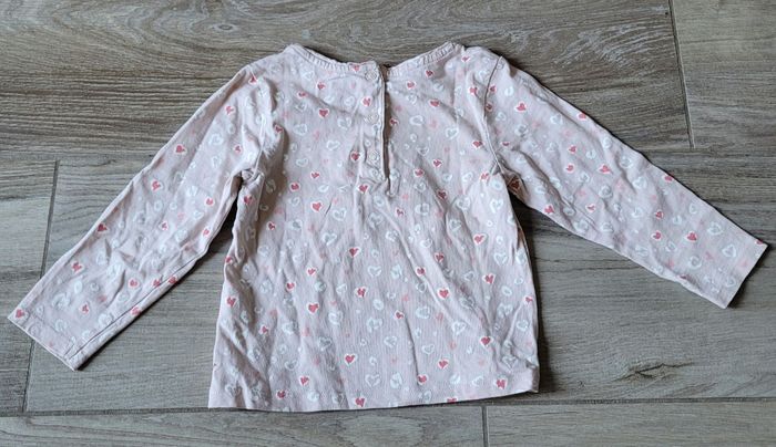 Lot de 2 t-shirts manches longues  à cœurs taille 36 mois - photo numéro 7