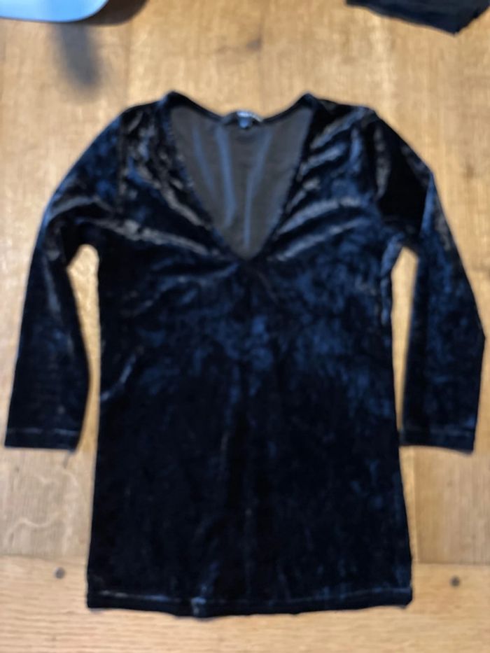 Lot 2 hauts en velours noir taille xs - photo numéro 8