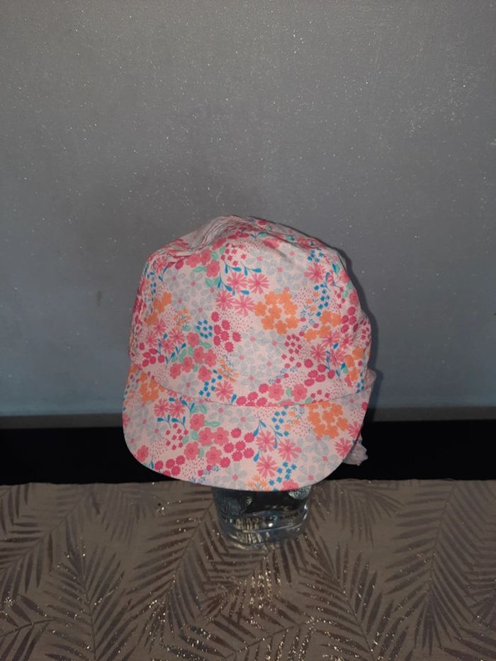 Casquette fille 0 6 mois neuve - photo numéro 2