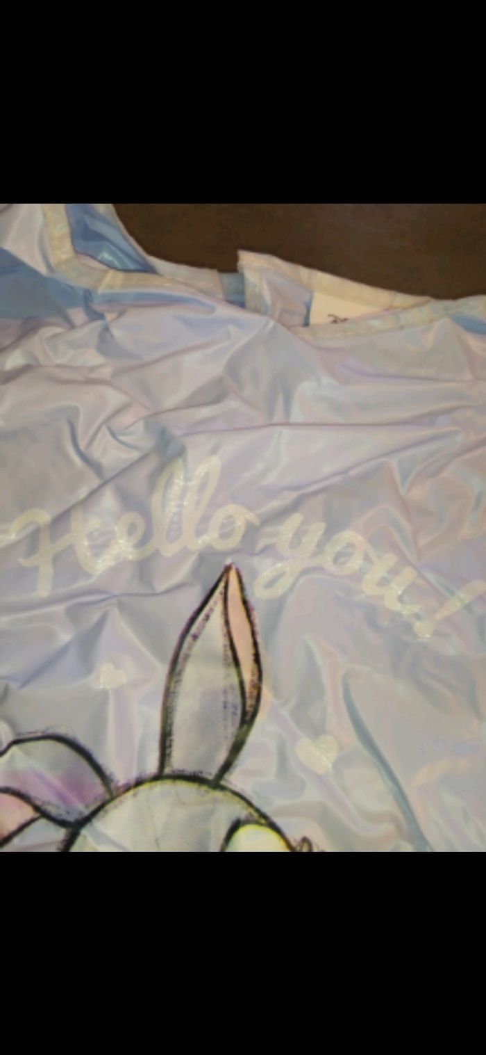 Tablier Disney en très bon état avec paillettes - photo numéro 3