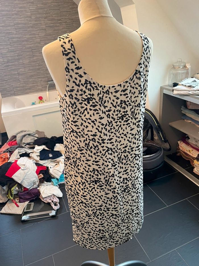 Robe sans manches - photo numéro 2