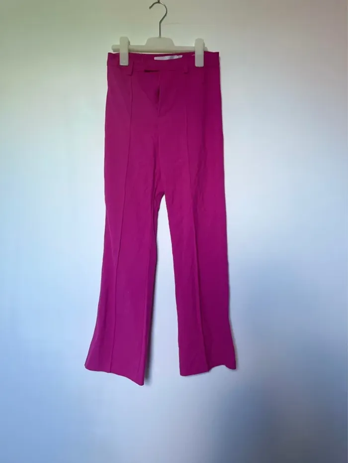 Pantalon flare rose fuchsia Bershka