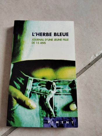L'herbe bleue