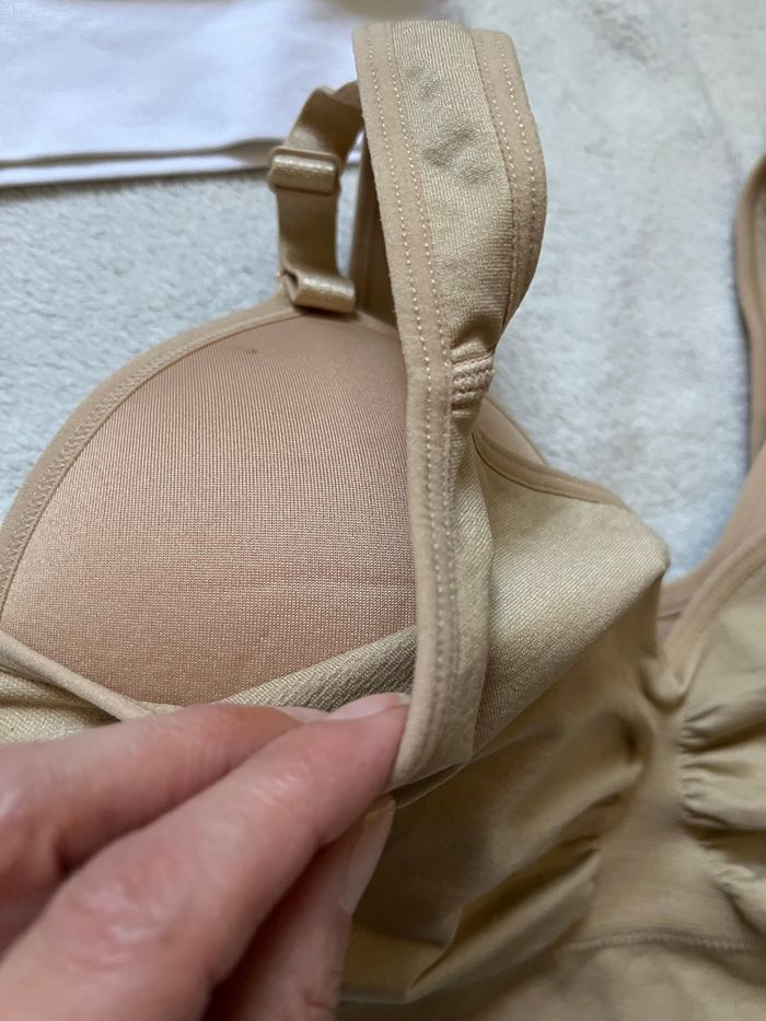 Lot 2 brassières Taille 36 Neuf - photo numéro 3