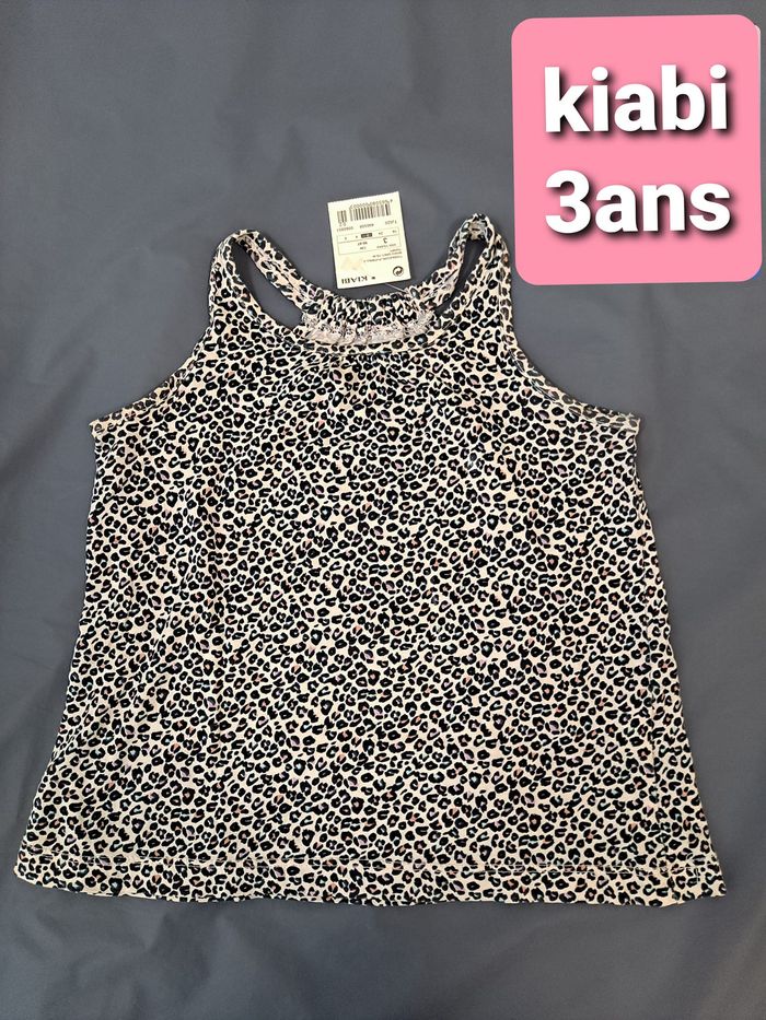 tshirt sans manche débardeur motifs léopard kiabi 3ans