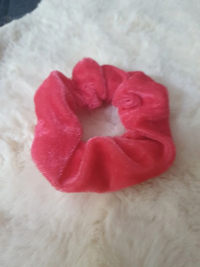 Neuf chouchou en velours rose - photo numéro 2