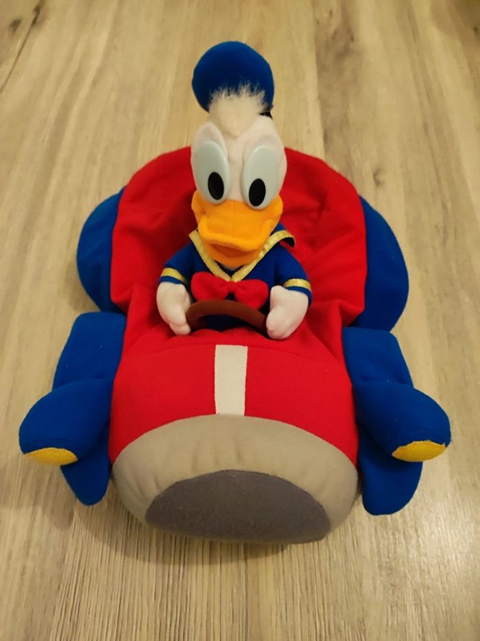 Doudou range pyjama Donald