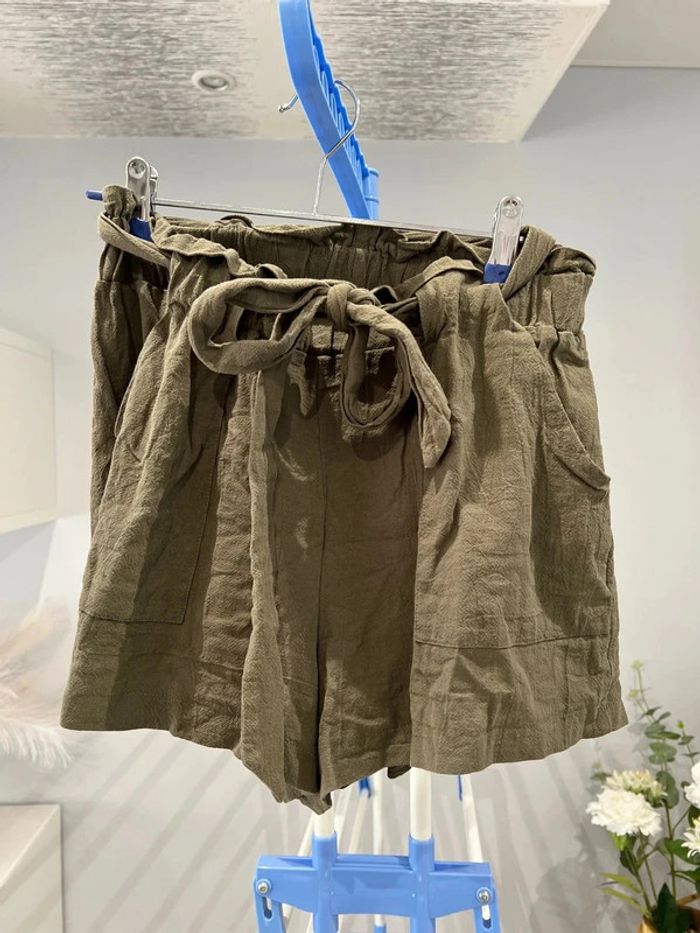 Short kaki SHEIN M