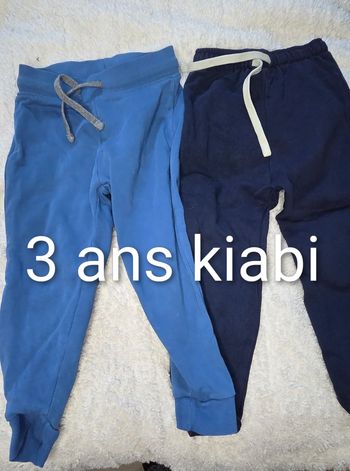 Lot 2 jogging kiabi 3 ans