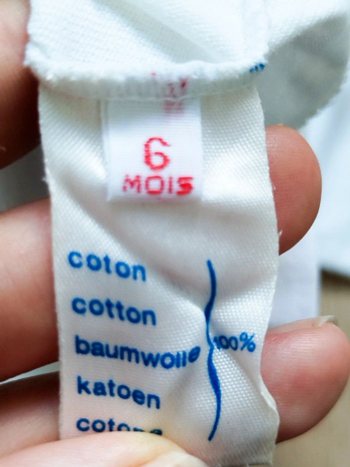 Tee-shirt vintage Yves Saint Laurent 6 mois - photo numéro 3