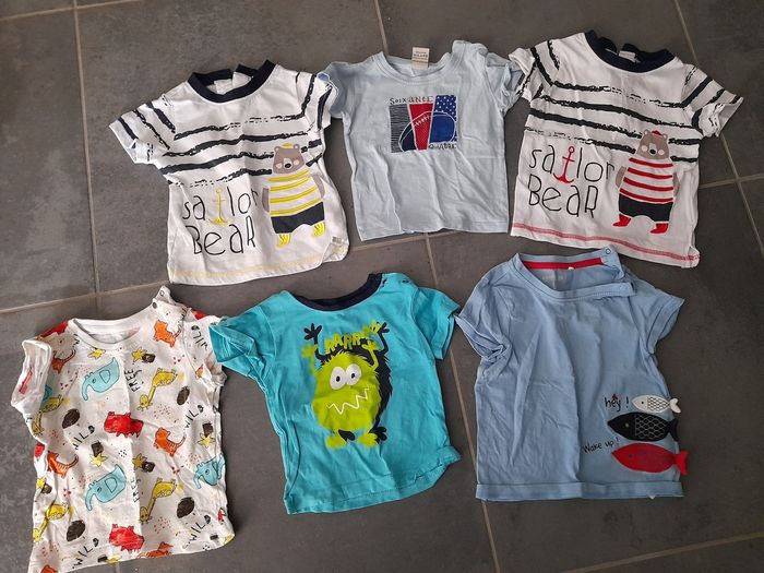 Lot 13 t-shirts 12mois