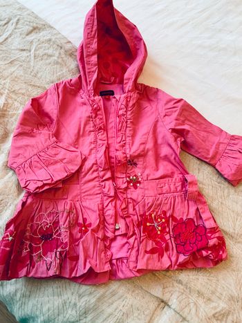 Veste girly 12 mois brodée avec manches bouffantes