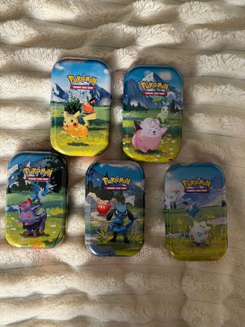 Art set mini tin Pokémon héros transcendants vide