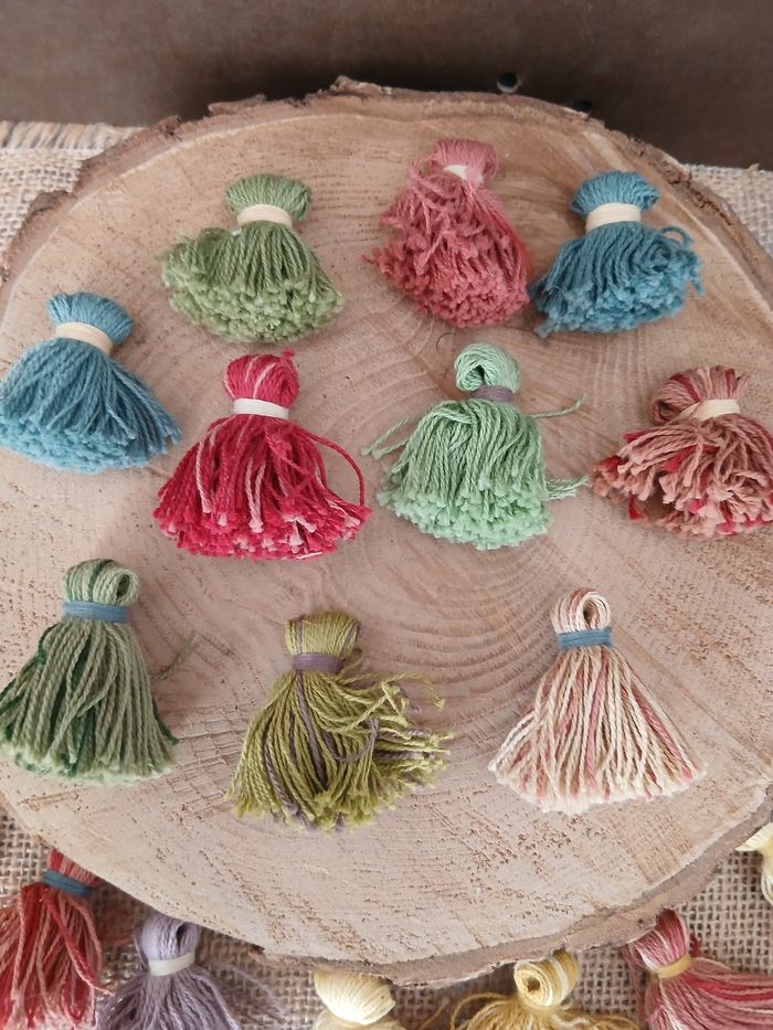 Lot de 20 gros pompons glands multicolore lot 1 - photo numéro 2