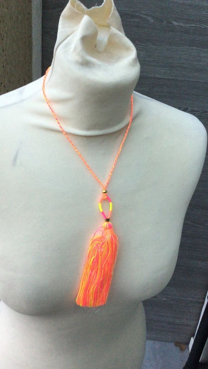 Collier amadoria fluo super effe taille ajustable pompons - photo numéro 7