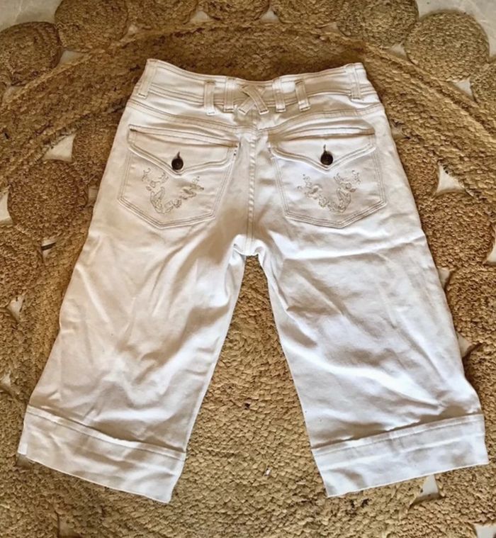 Pantacourt en jeans en taille 38 blanc et beige marque Camaïeu - photo numéro 4