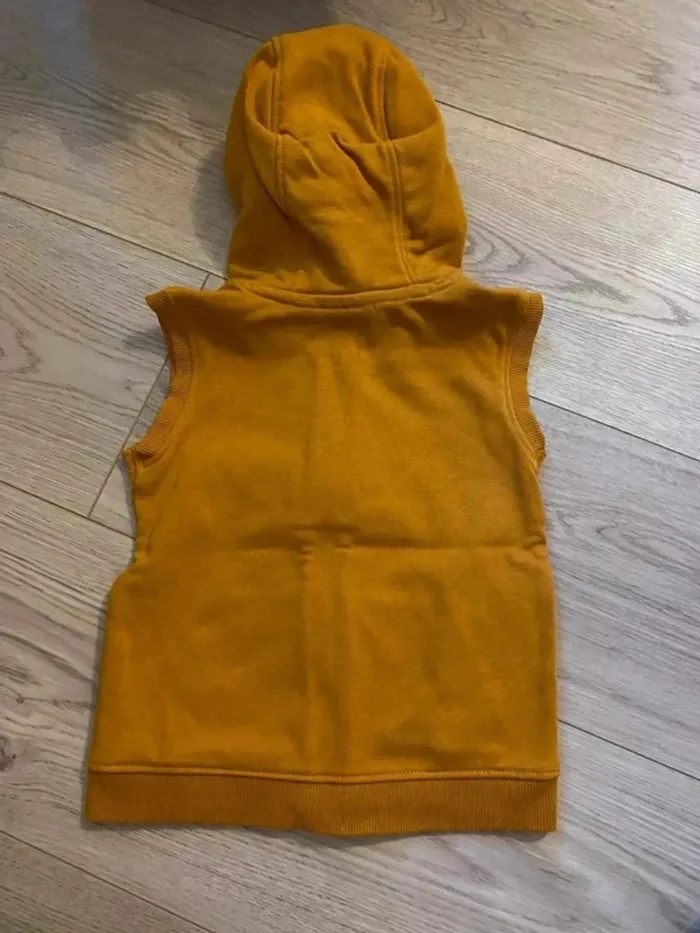 Sweat sans manches - photo numéro 2