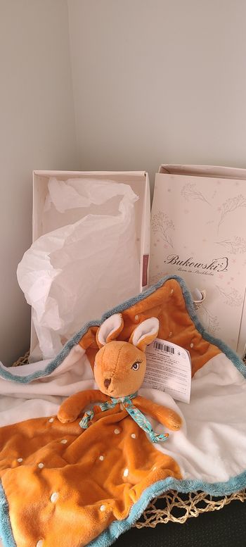 Doudou plat Biche ou Faon BUKOWSKI beige vert orange 34 cm