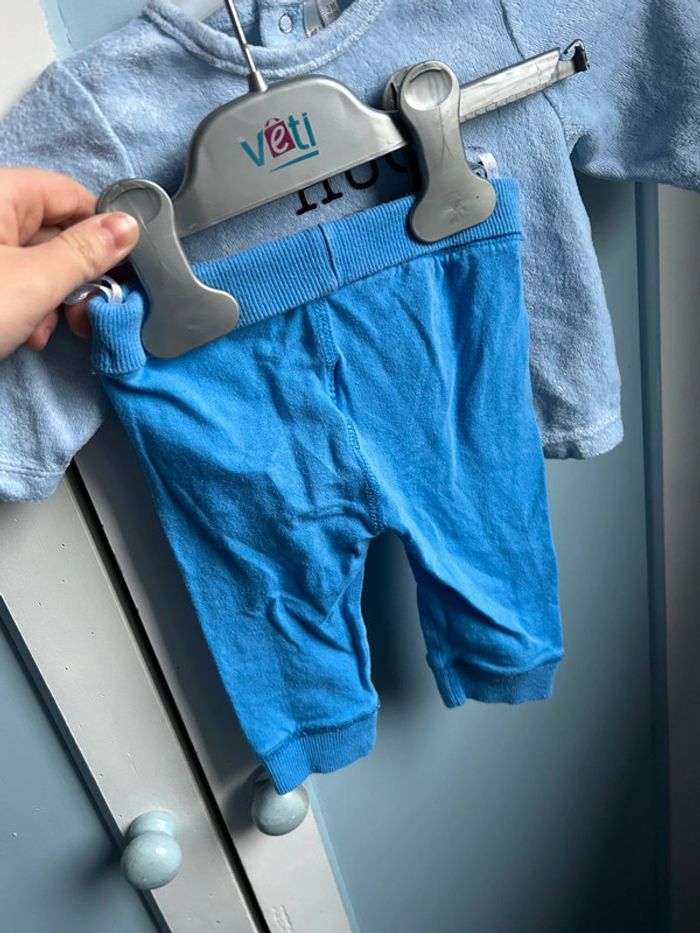 Ensemble 3 mois , haut velours et legging - photo numéro 4