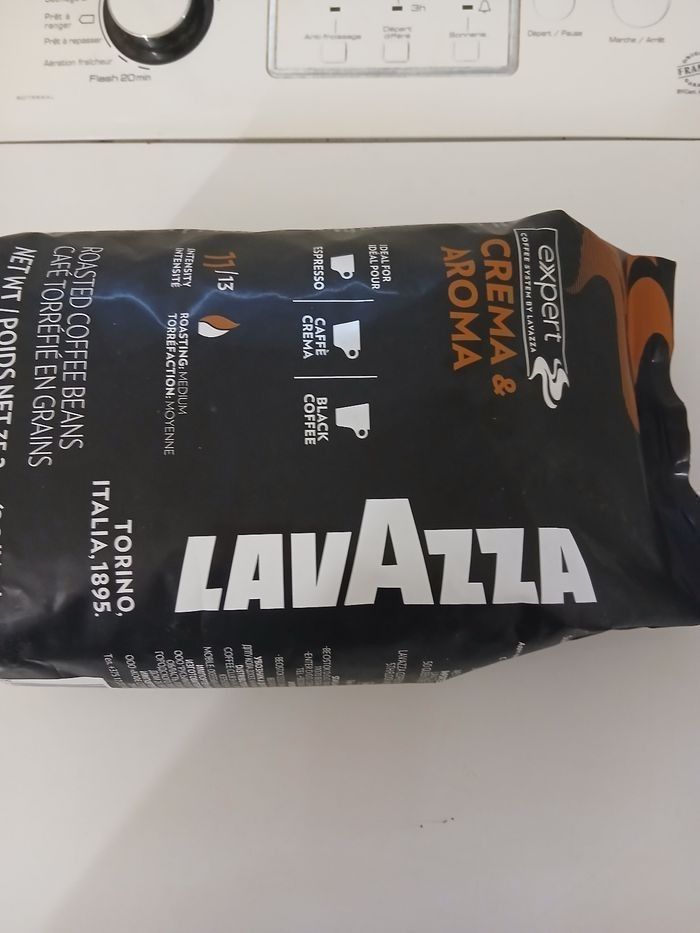 Cafe en grain 1 kg lavazza neuve - photo numéro 5