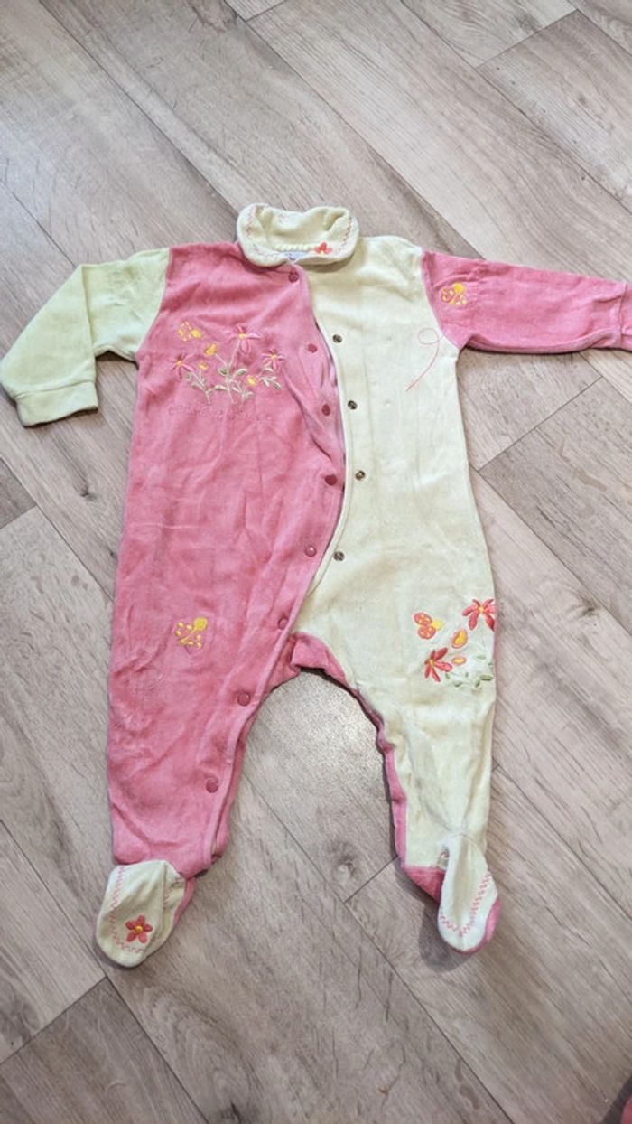 Pyjama/Grenouillère velours jaune et rose 12 Mois - photo numéro 3