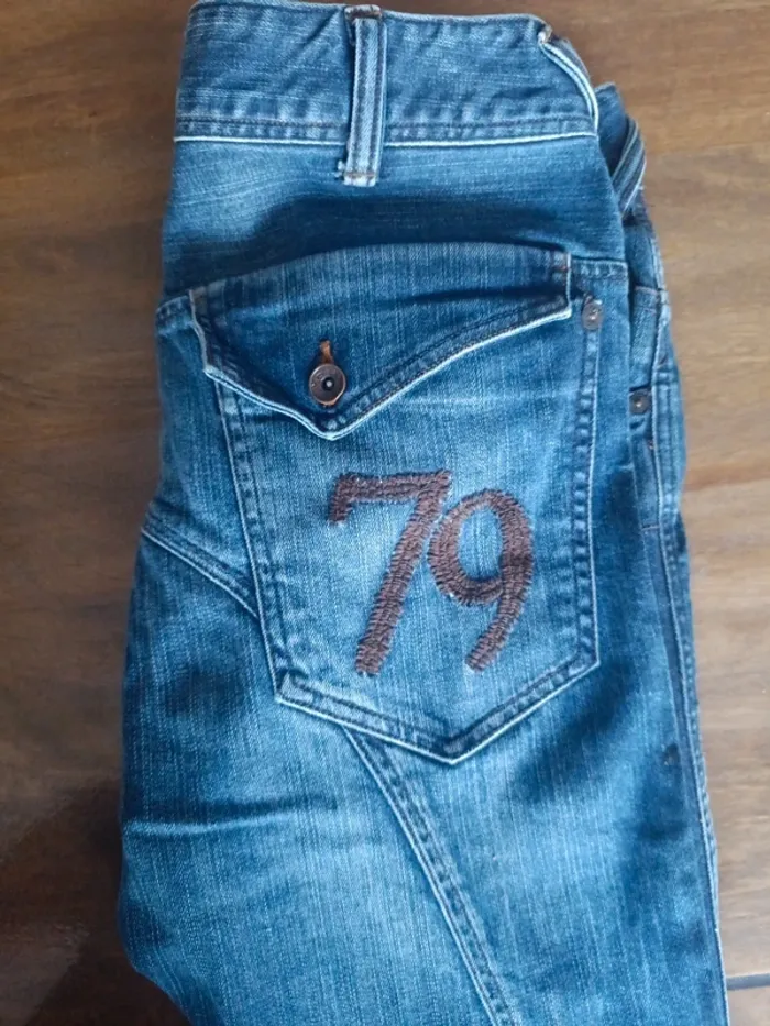 Jeans bershka slight T:40 31