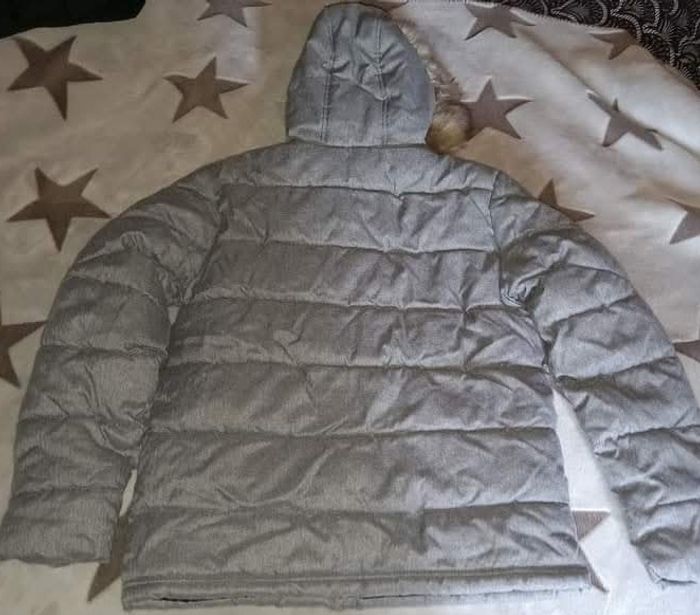 Blouson kiabi 16 ans taille S
Nombreuses poches , chaque côté de la poitrine et deux de chaque côté à la taille 
Mon fils ne l a jamais porté - photo numéro 9