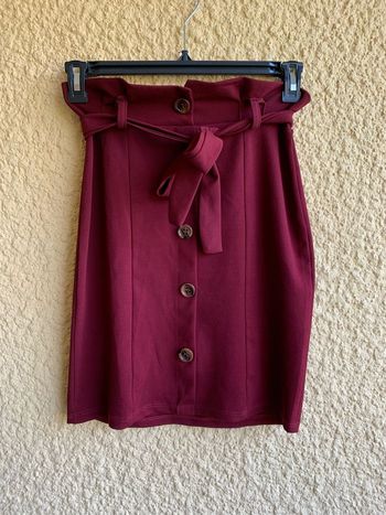 Jupe polyester bordeaux taille 34