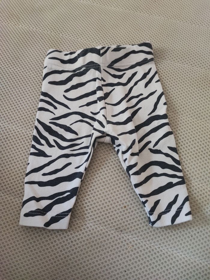 Ensemble fille 1 mois - photo numéro 2