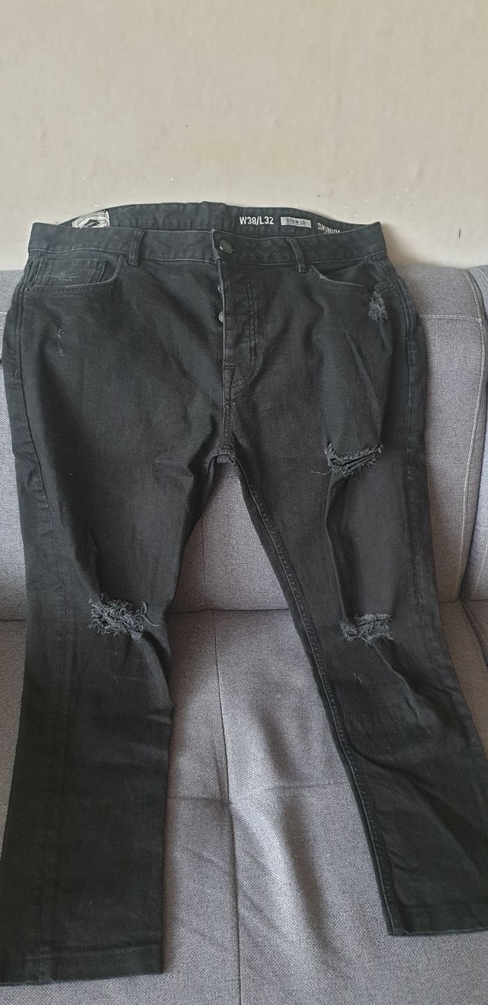 Jean skinny à trou - photo numéro 2