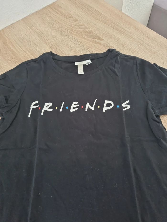 Tee shirt friends - photo numéro 2