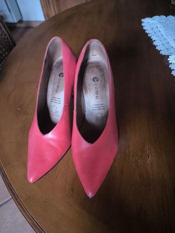 Chaussures talons en cuir rouge