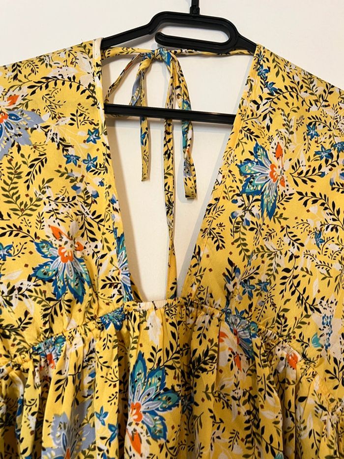 Robe courte d’été col V taille M/L - photo numéro 2