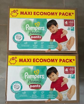 2 cartons de couches Pampers harmonie pants taille 4
