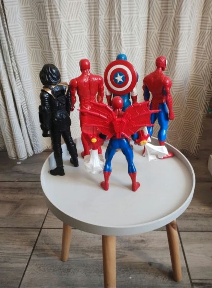 Lot de 5 super héros Marvel - photo numéro 2