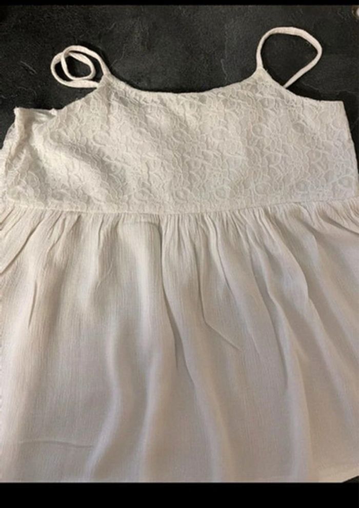 Top blanc broderies 12 ans - photo numéro 2