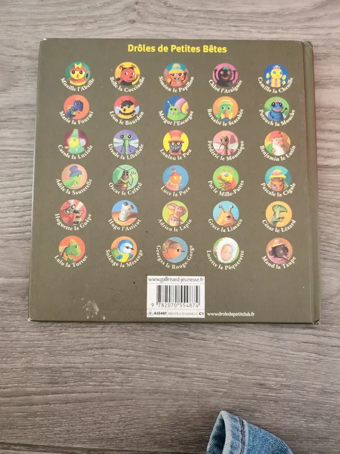 Livre Léon le roi des abeilles - photo numéro 2