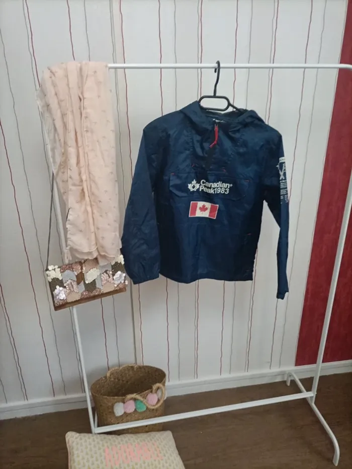 Superbe imperméable Canadian Peak 12 ans