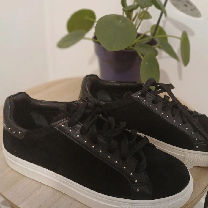 Baskets Minelli noires cloutée taille 36 neuves