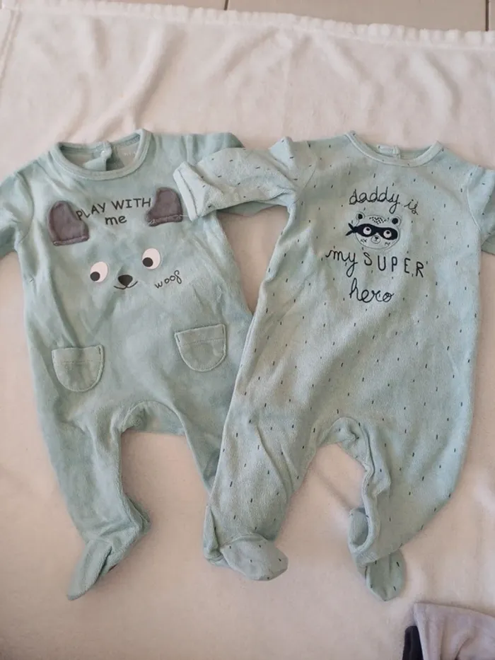 Lot 6 pyjama velours 3 mois - photo numéro 3