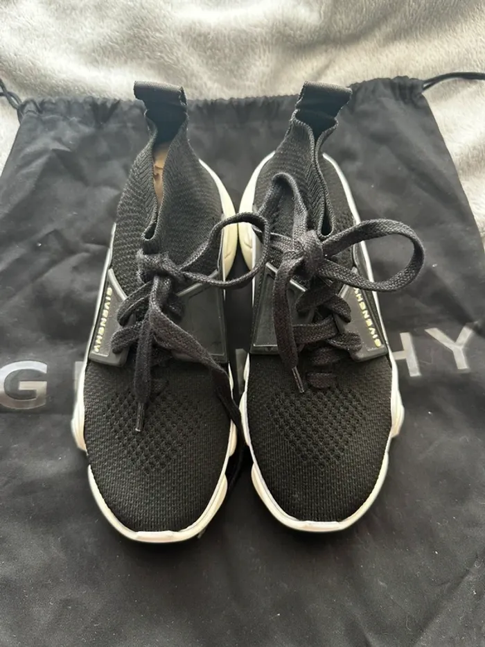 Basket Givenchy taille 33 - photo numéro 9